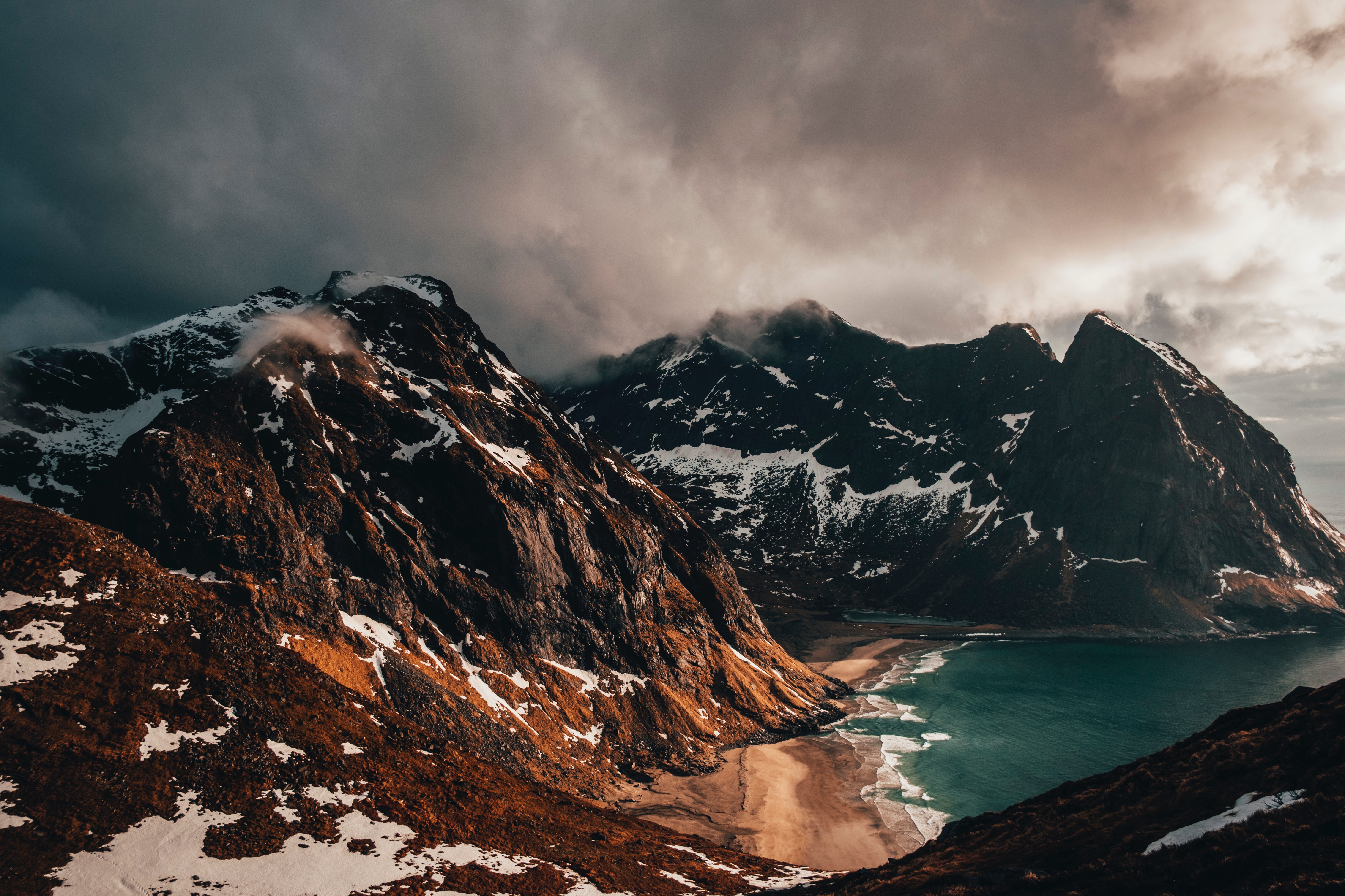 kym-ellis-662656-unsplash